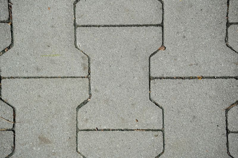 How Interlocking Pavers Enhance Commercial Curb Appeal